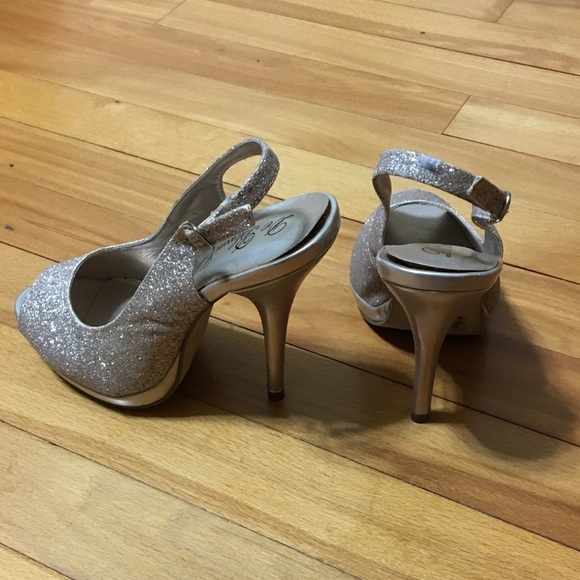 Gold glitter peep-toe heels - Picture 6 of 7